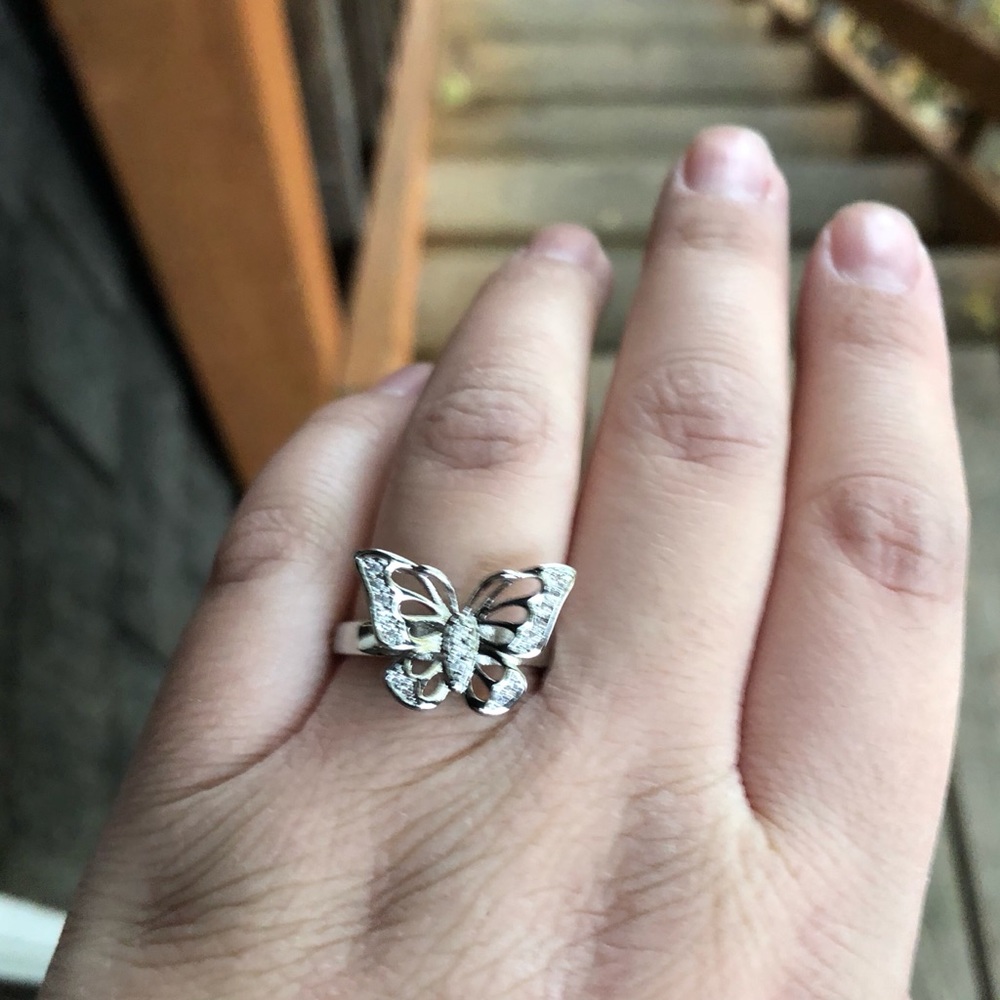 🌟SIZE 9 LEFT🌟STERLING SILVER GEMED UP BUTTERFLY - Picture 7 of 8